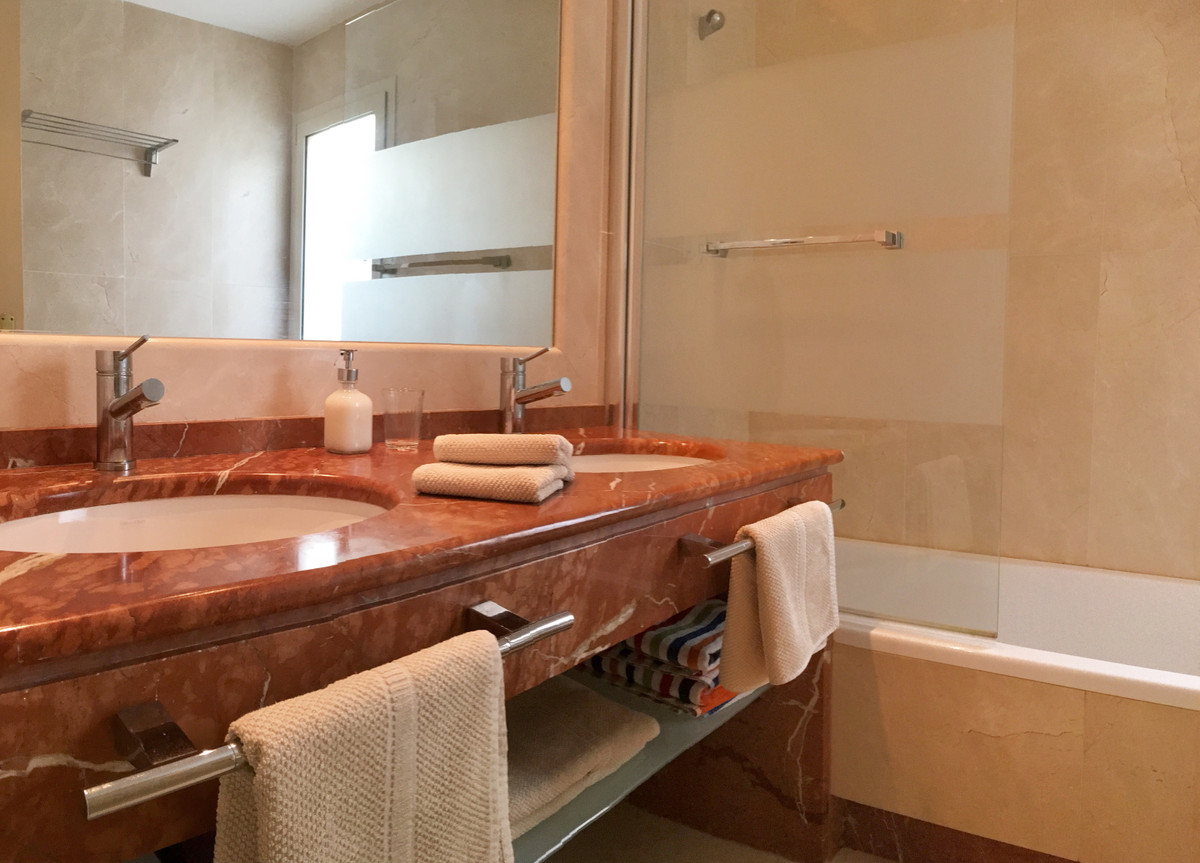 Apartamento com 3 quartos com piscina em Málaga, Espanha – Foto 25