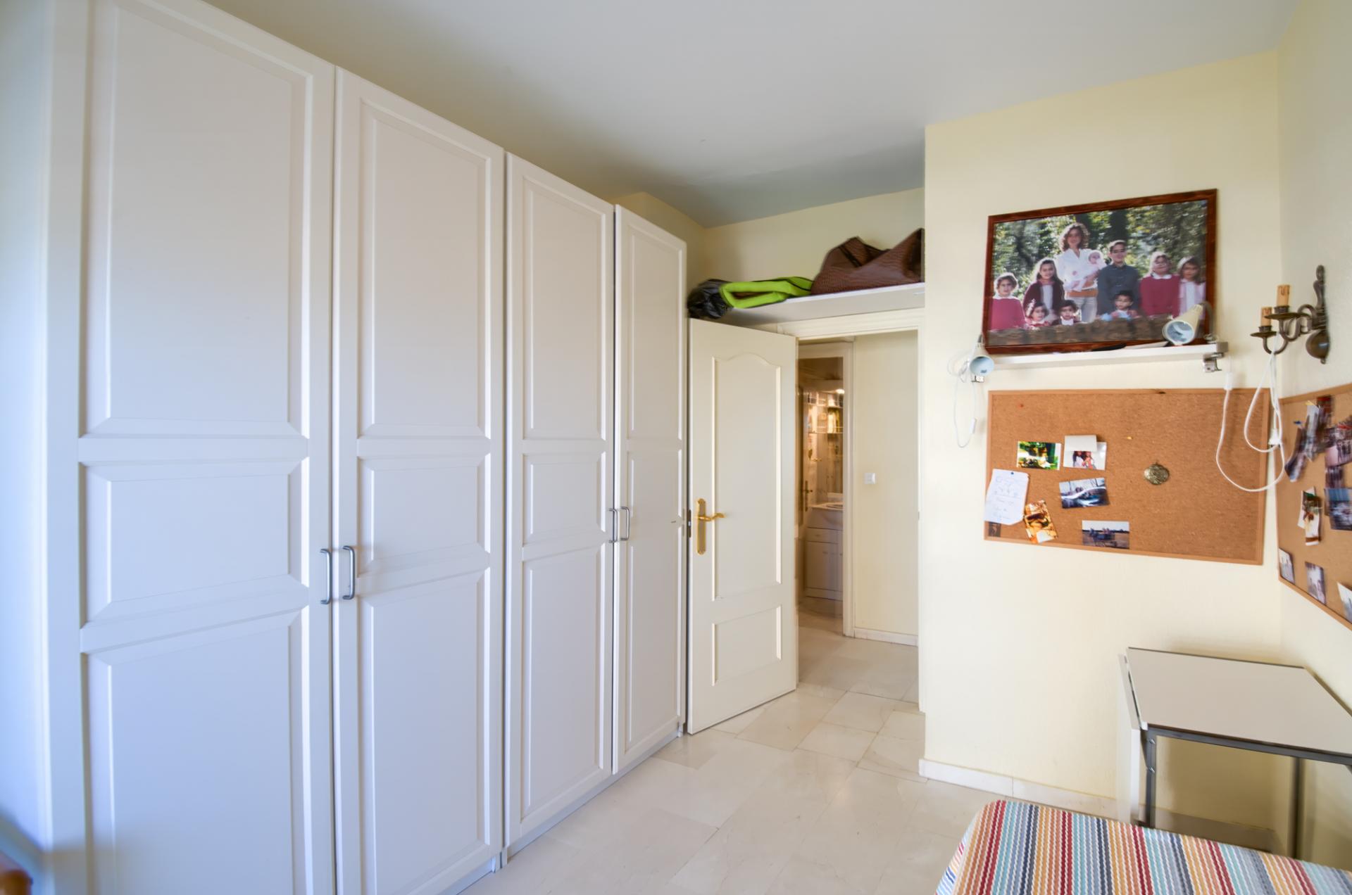 3 Bedroom Apartment in Fuengirola - Photo 21