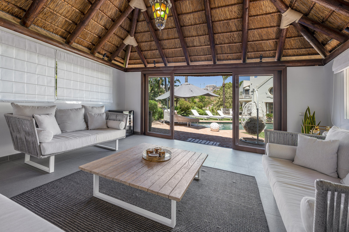 4 Bedroom Villa in Estepona - Foto 42