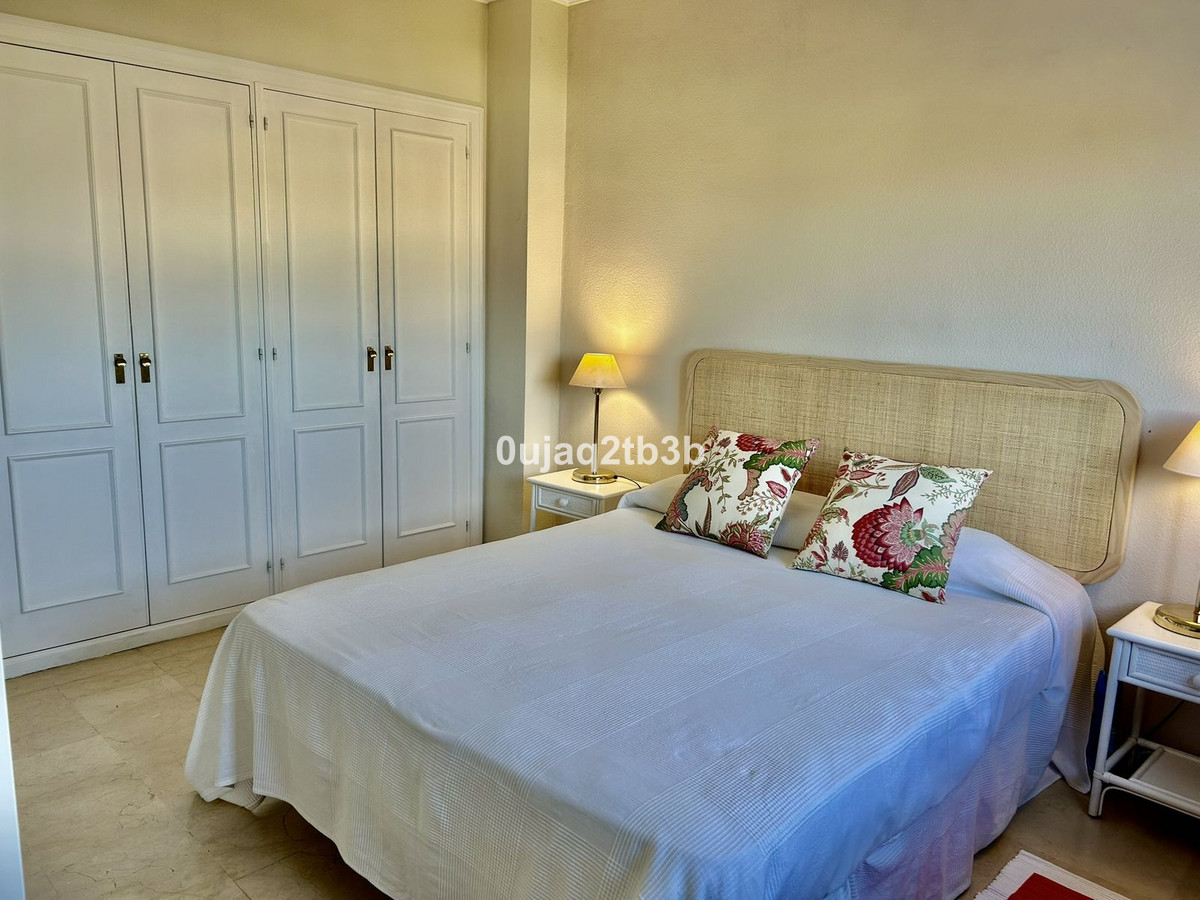 1 Bedroom Apartment in Estepona - Foto 7