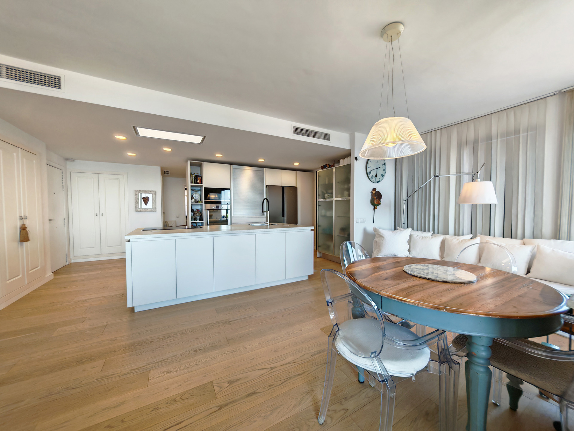 4 Bedroom Apartment in Mijas - Photo 3