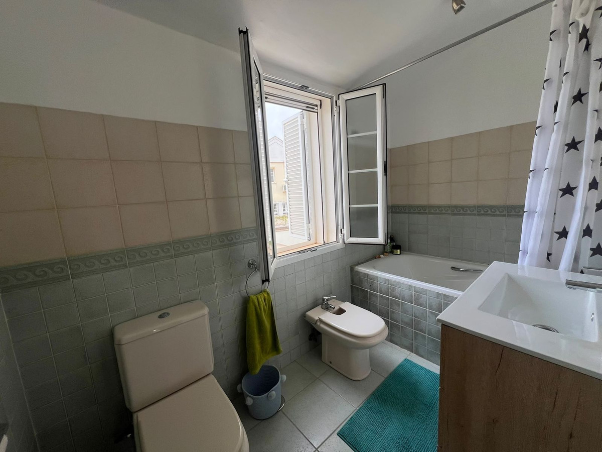 3 Bedroom Villa in La Alcaidesa - Photo 25