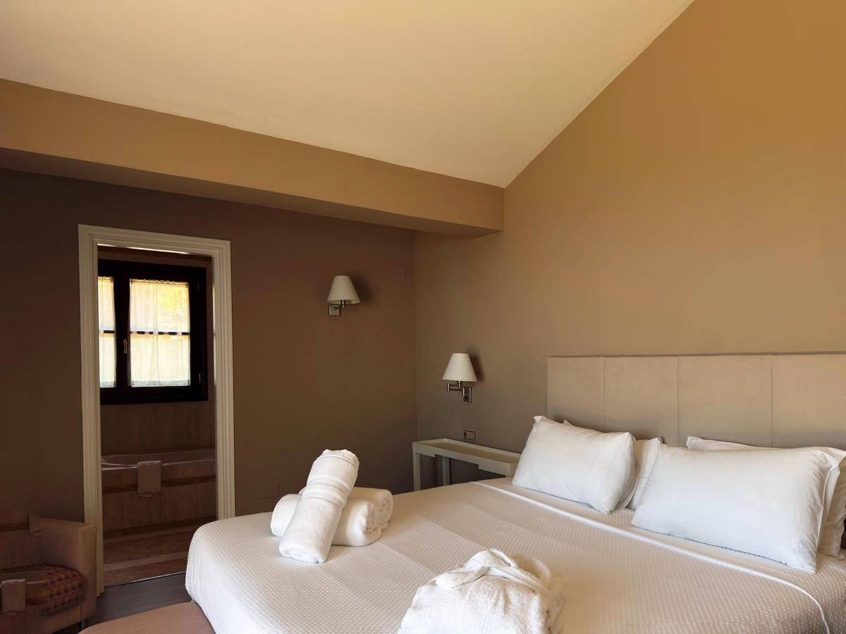 5 Bedroom Villa in Benahavís - Фото 30