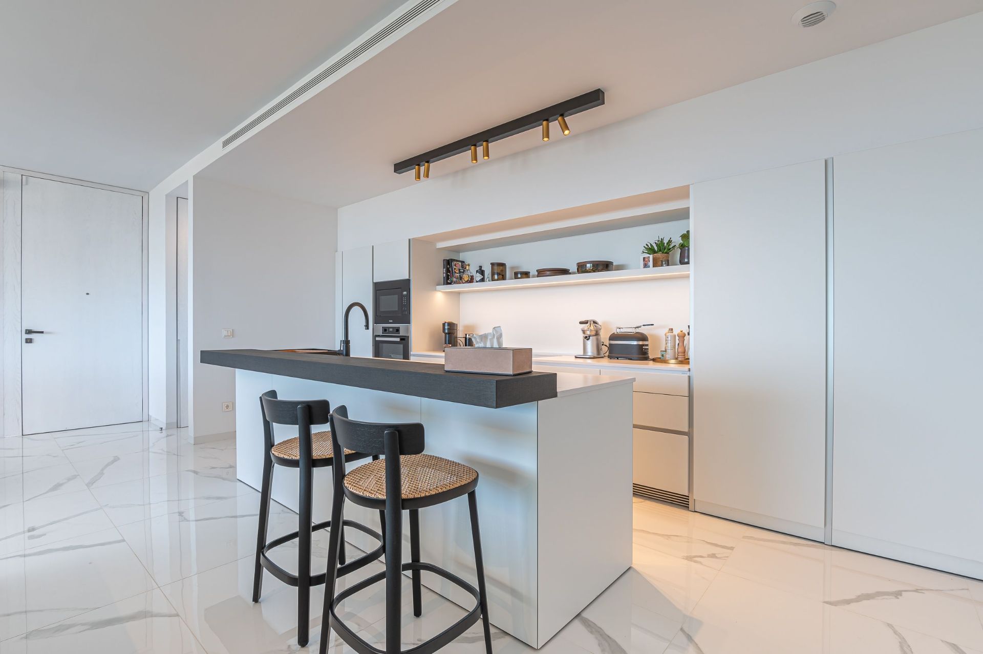 3 Bedroom Apartment in Benahavís - Photo 12