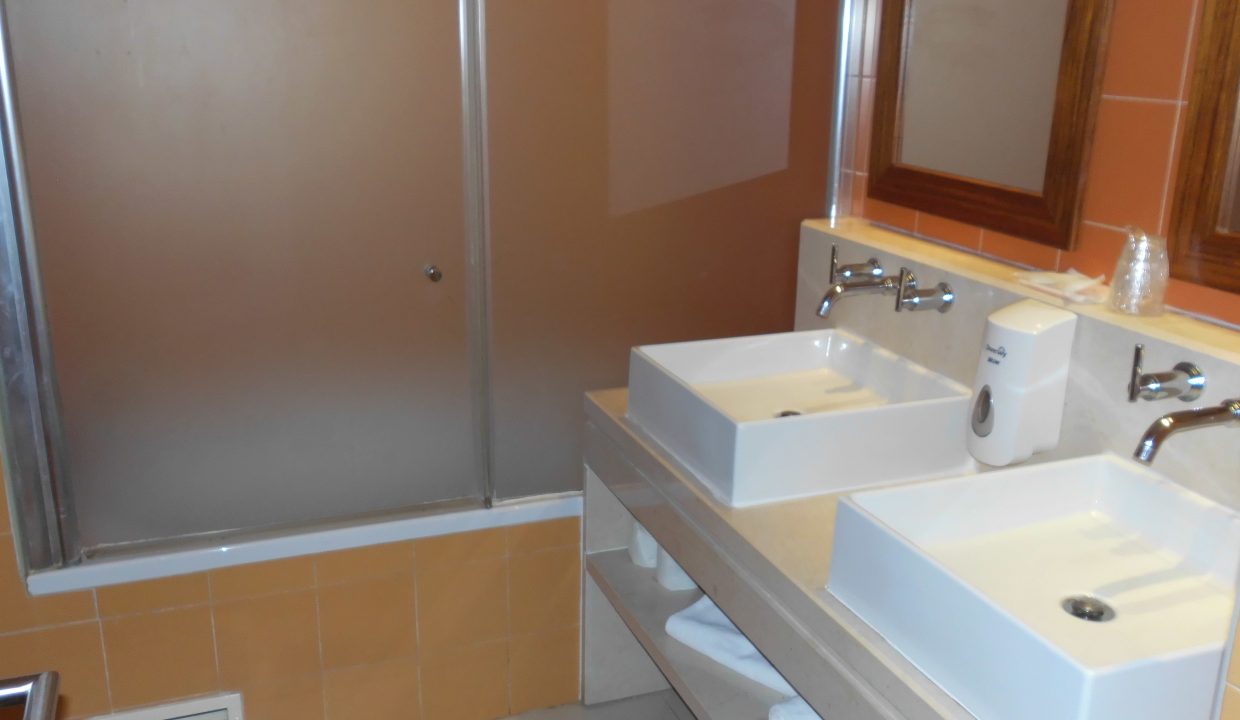 Apartamento com 1 quarto com piscina em Espanha – Foto 2