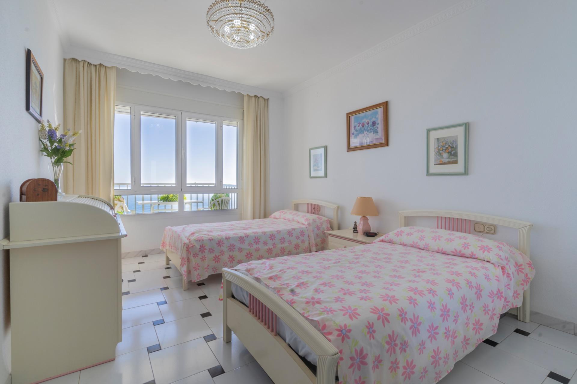 3 Bedroom Apartment in Fuengirola - Photo 15