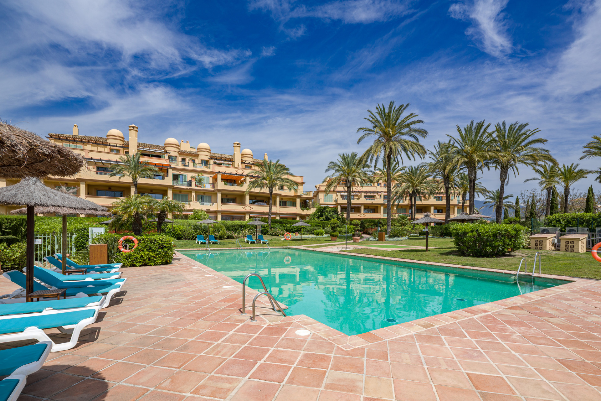 2 Bedroom Apartment in Benahavís - Photo 18