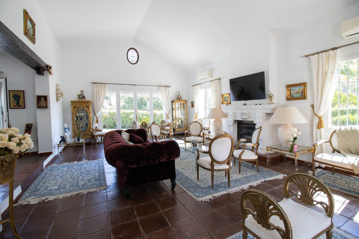 4 Bedroom Villa in Benahavís - Foto 23