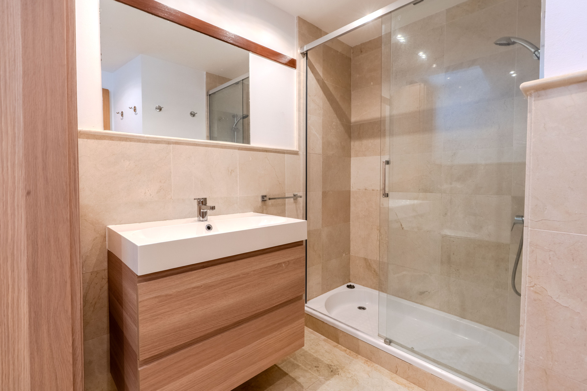 3 Bedroom Apartment in Marbella - Photo 22