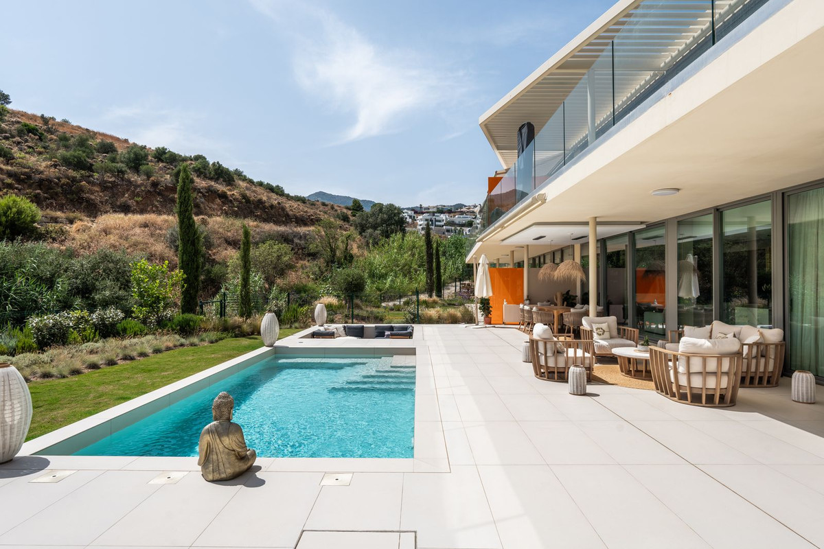 3 Bedroom Apartment in Benalmádena - Photo 10