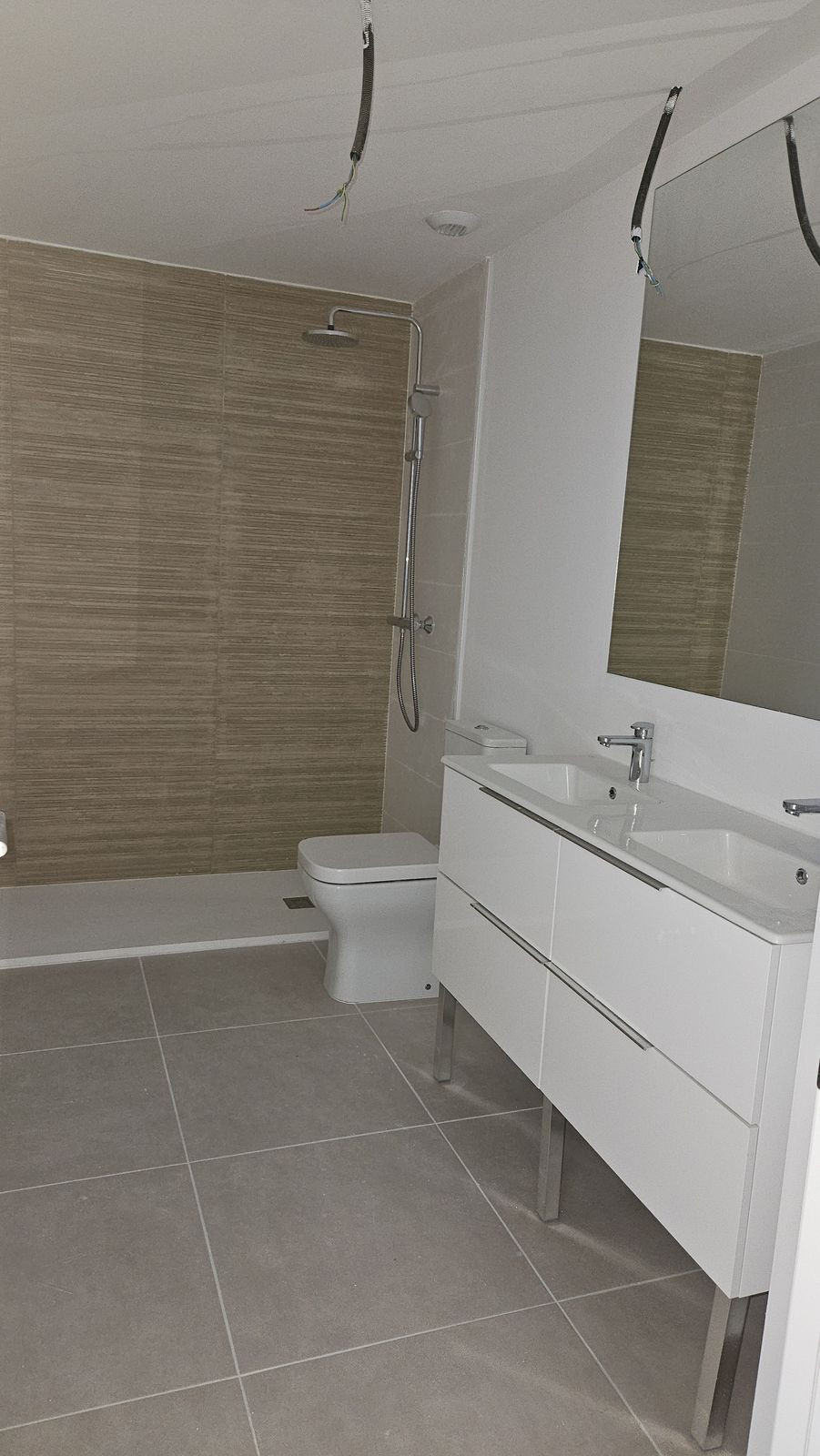 2 Bedroom Apartment in Estepona - Photo 32