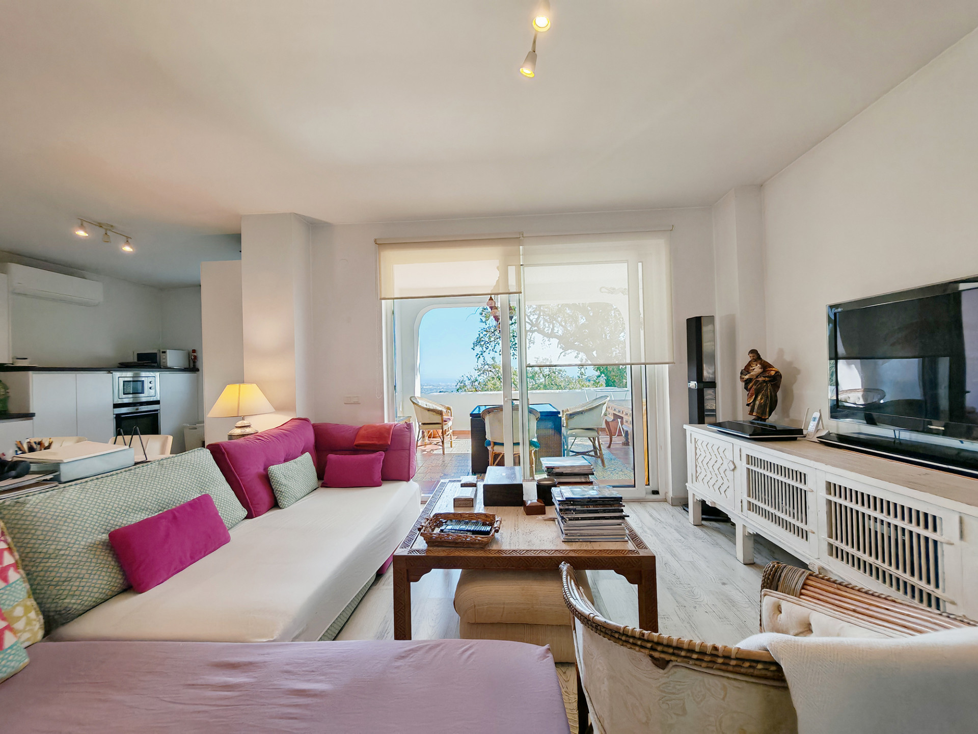 2 Bedroom Apartment in Marbella