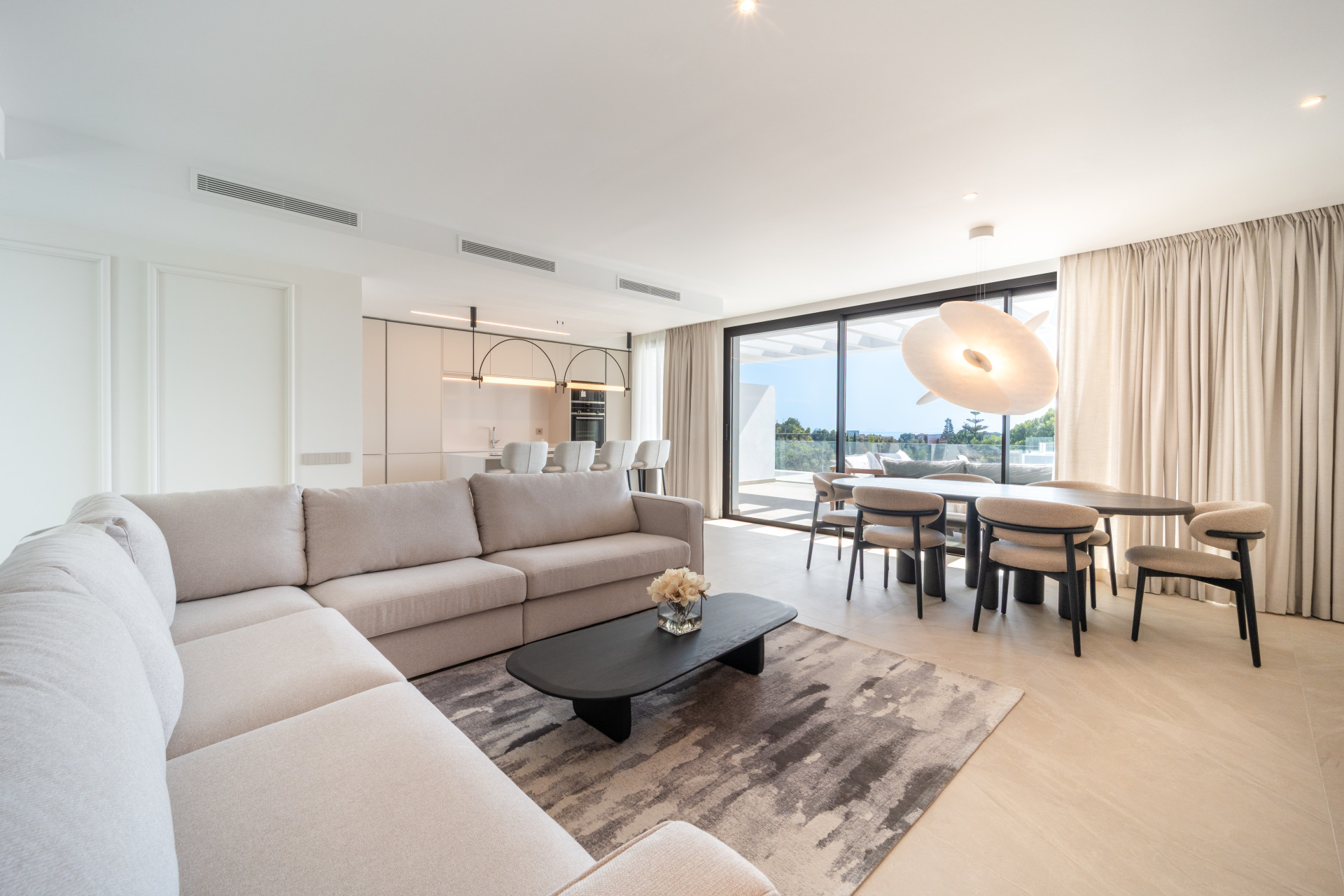 2 Bedroom Apartment in Marbella - Foto 4