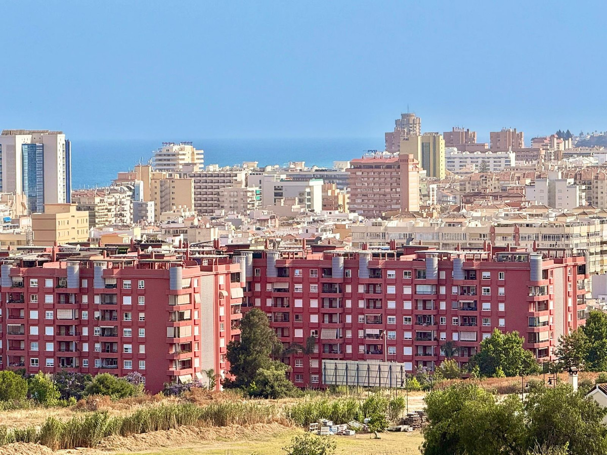 3 Bedroom Villa in Fuengirola - Photo 2