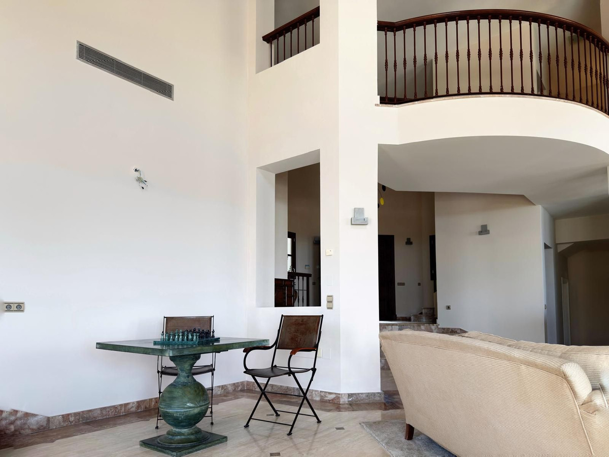 5 Bedroom Villa in Benahavís - Фото 35