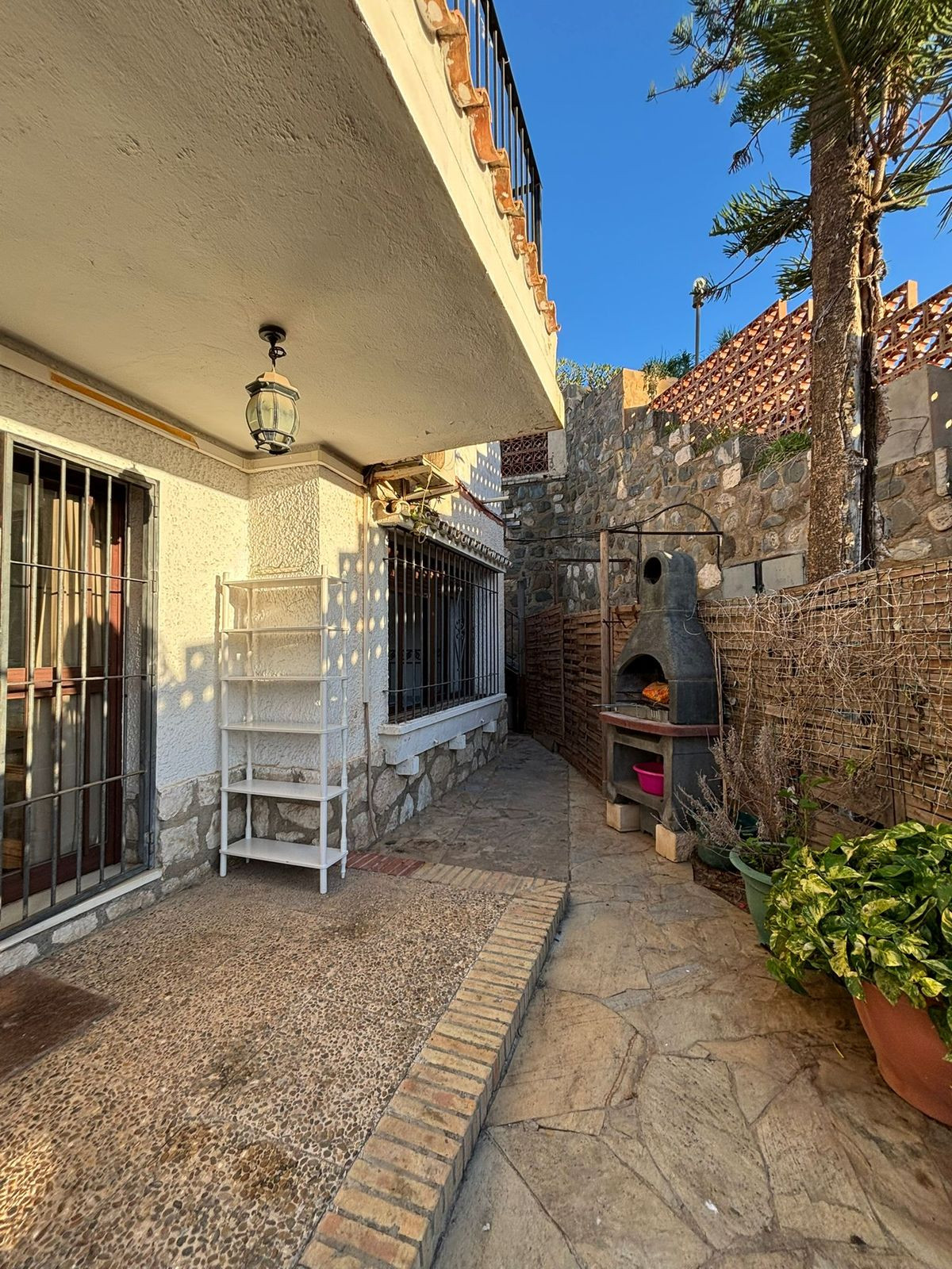 4 Bedroom Villa in Málaga - Photo 18