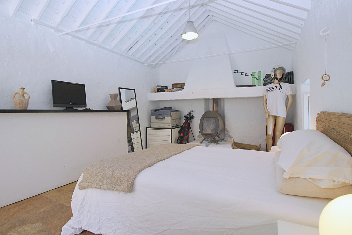 4 Bedroom Country house in Coín - Фото 34