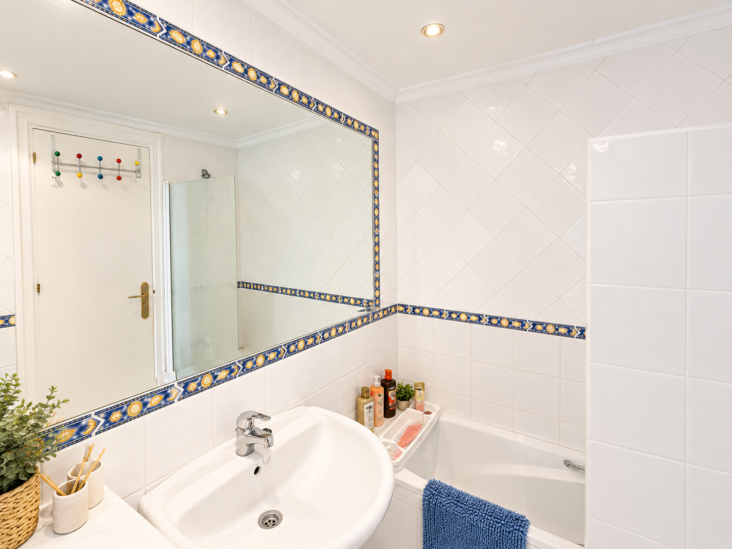Piso de 4 dormitorios con piscina en Málaga – Foto 16