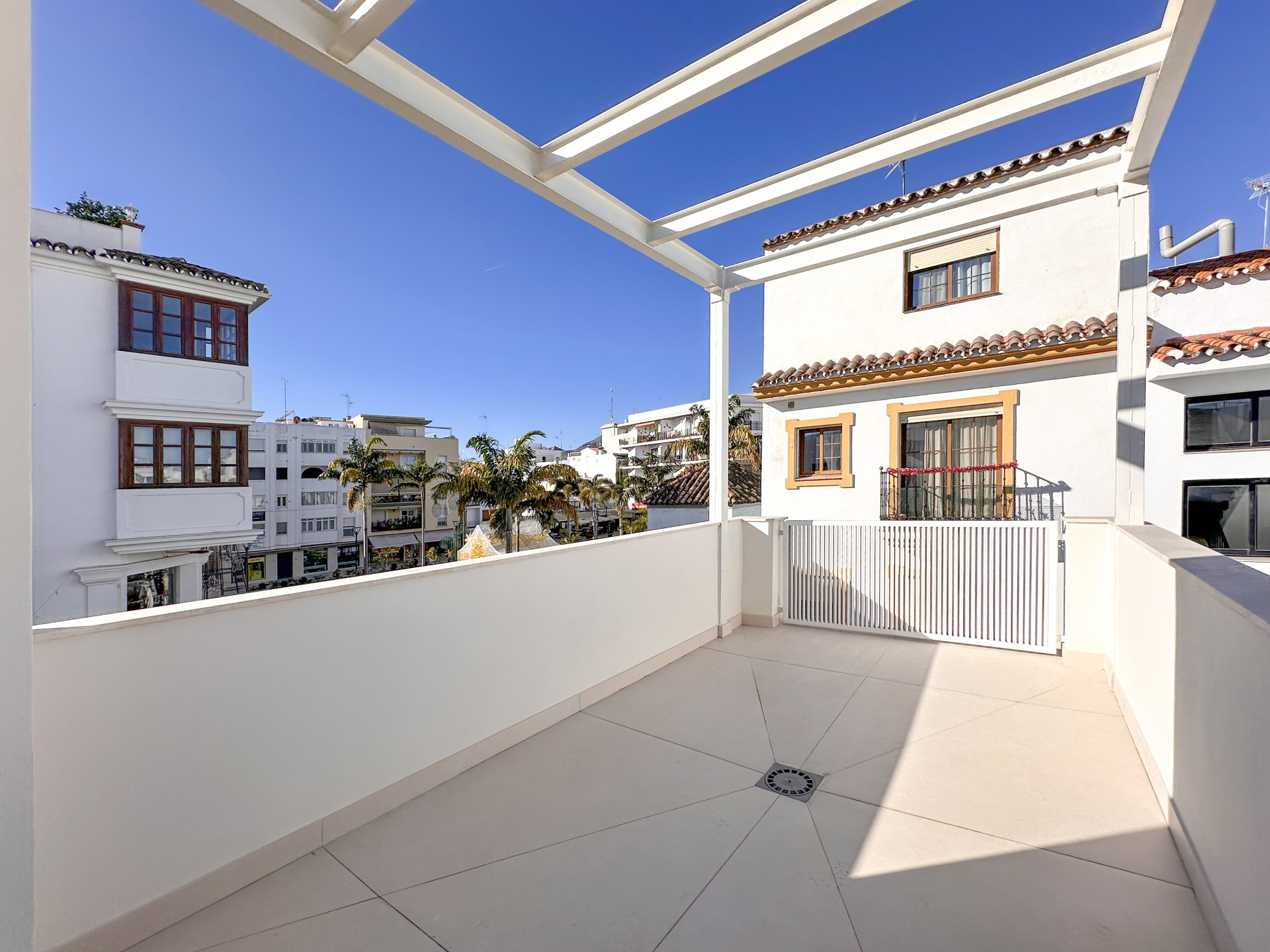 2 Bedroom Townhouse in Estepona