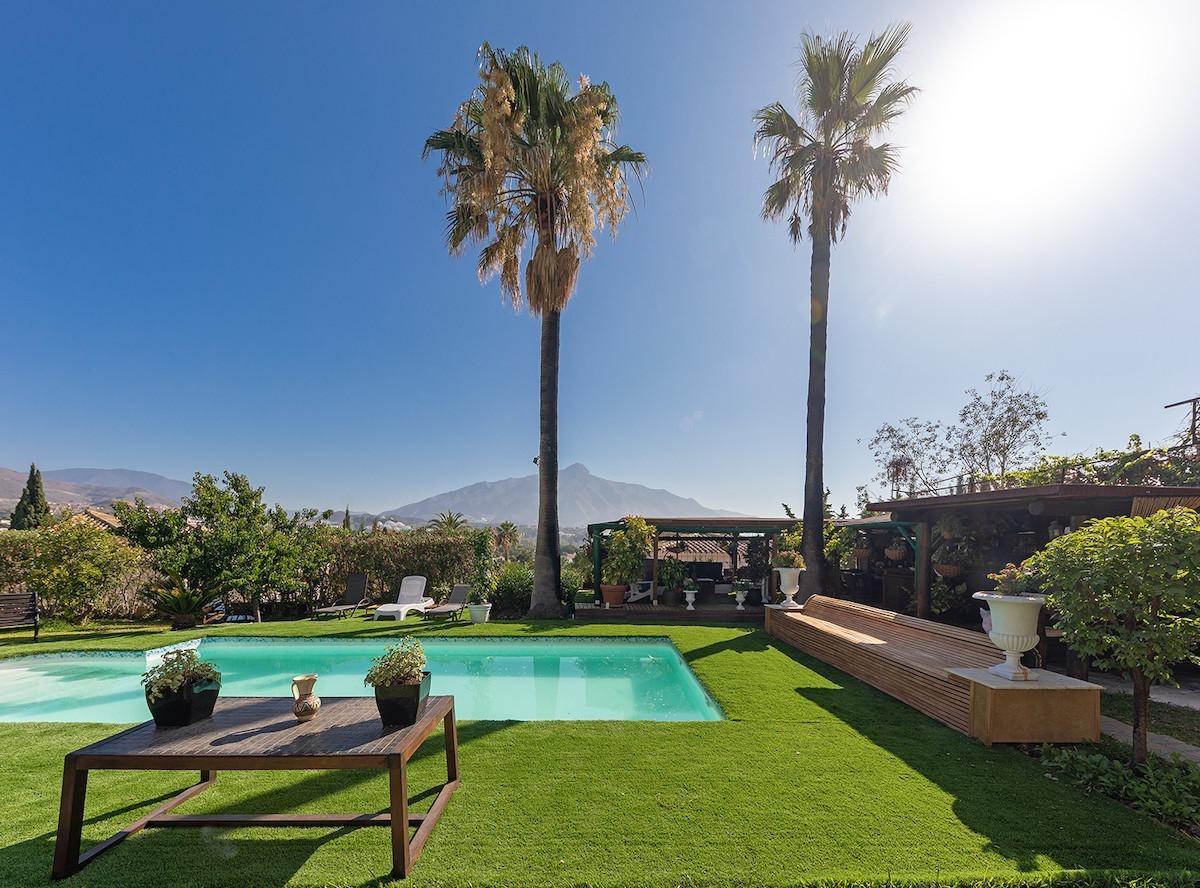 7 Bedroom Villa in Marbella - Photo 3