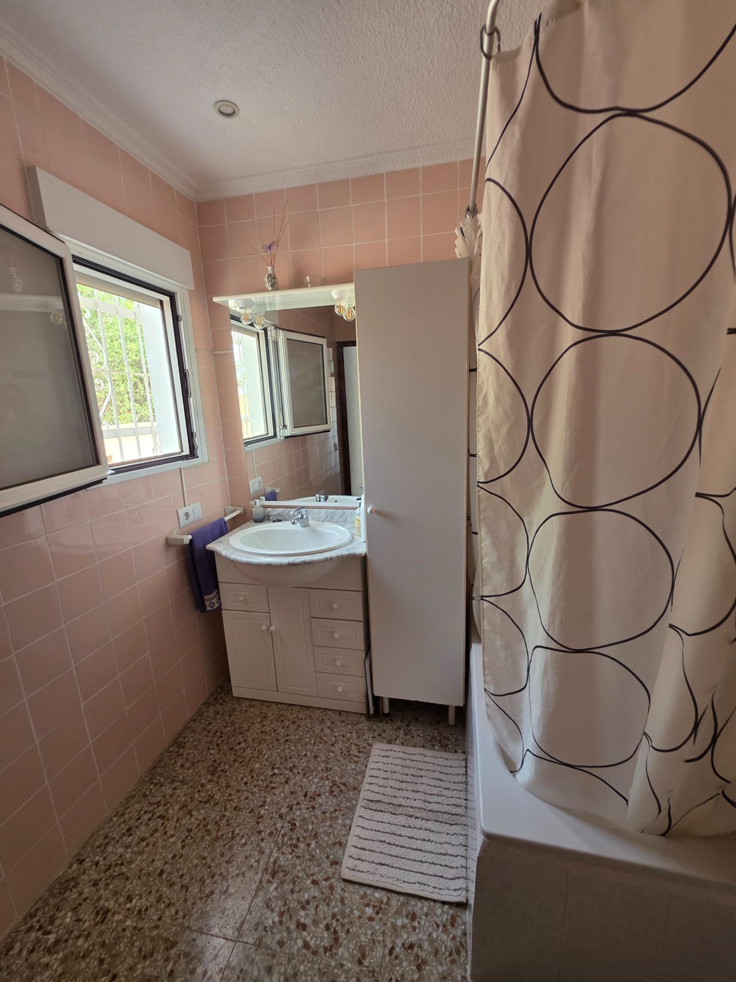 Villa con 3 camere con piscina a Alicante, Spagna – Foto 27