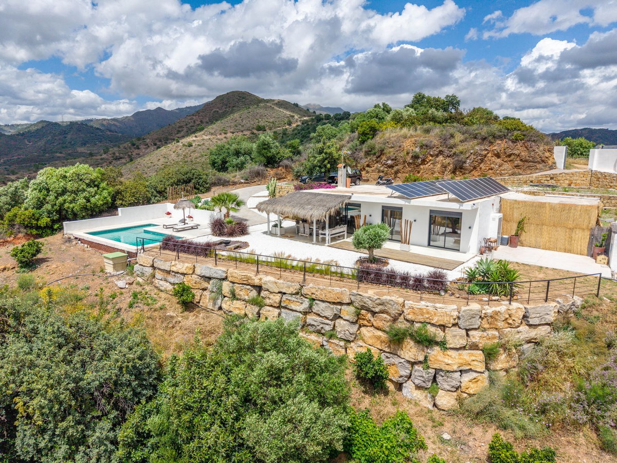 2 Bedroom Villa in Marbella - Photo 57