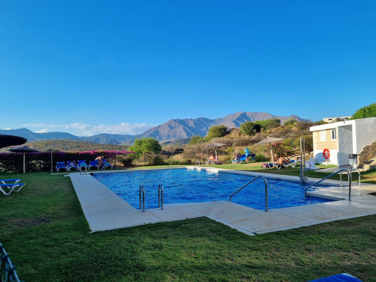 3 Bedroom Apartment in Casares - Photo 15