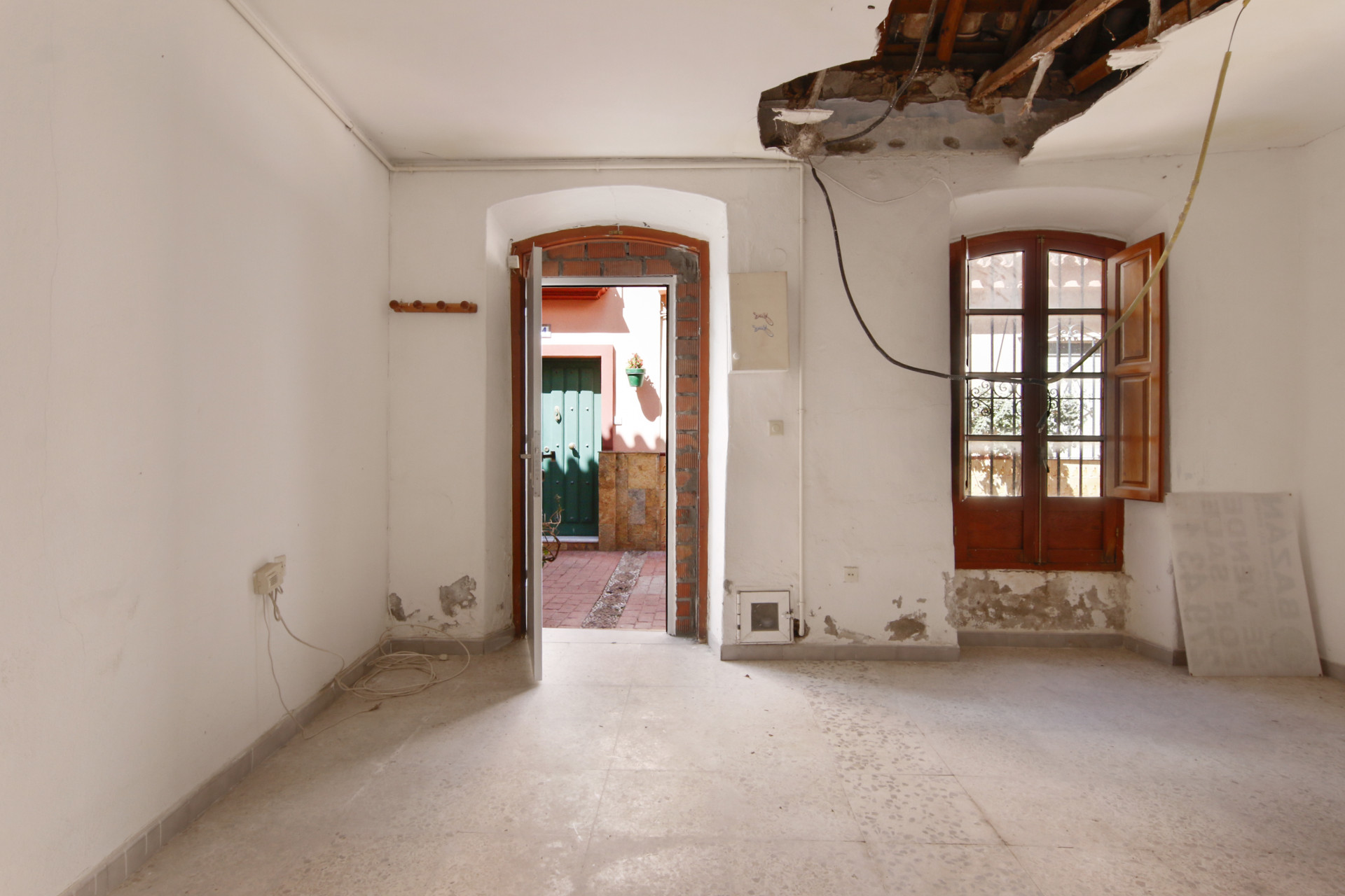 2 Bedroom Townhouse in Estepona - Photo 4