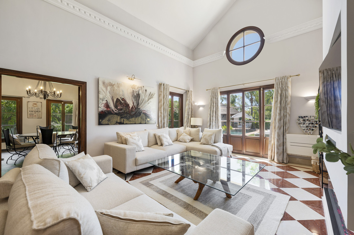 4 Bedroom Villa in Estepona - Foto 6