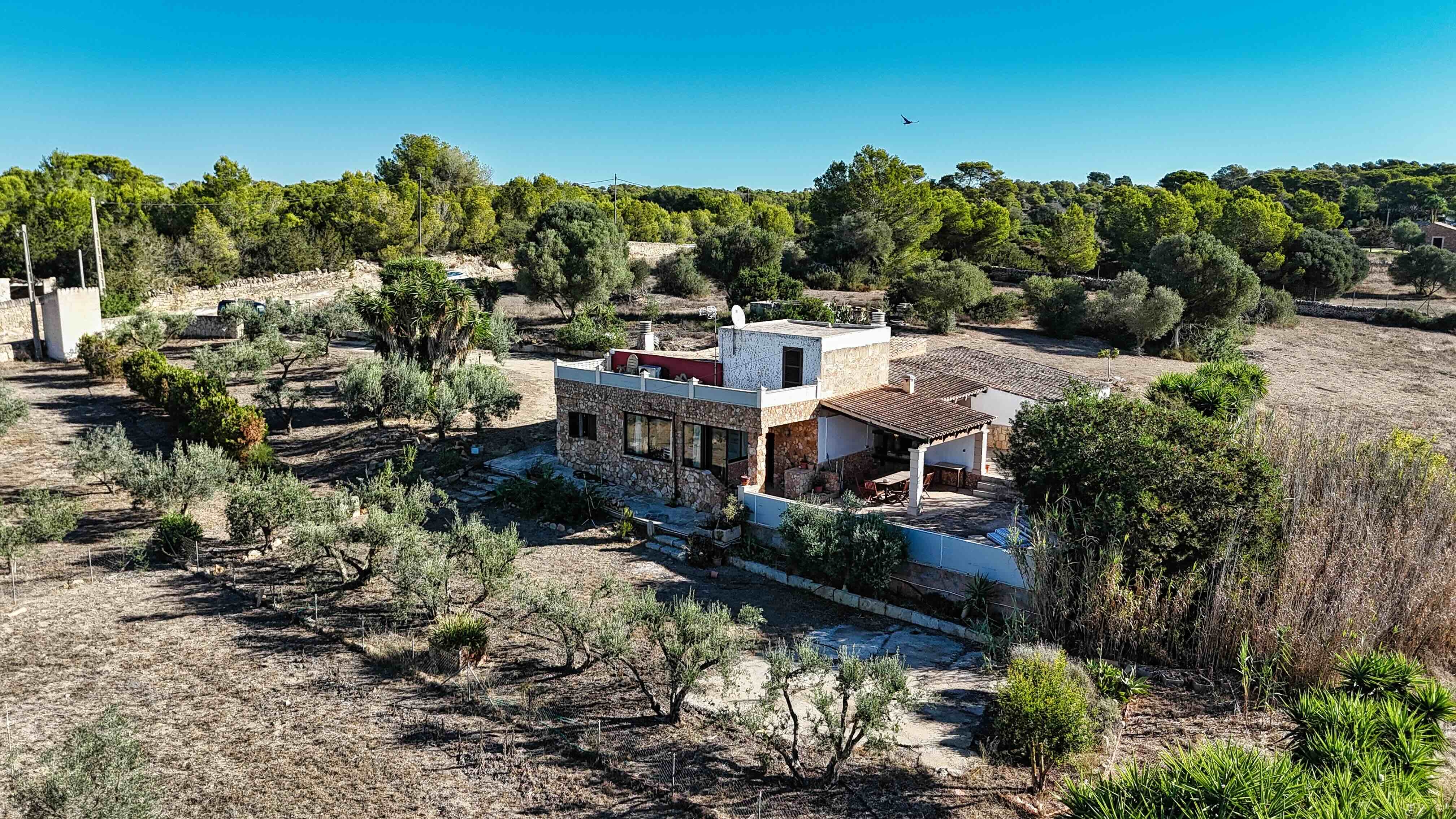 Chalet de 3 dormitorios con piscina en Baleares – Foto 1