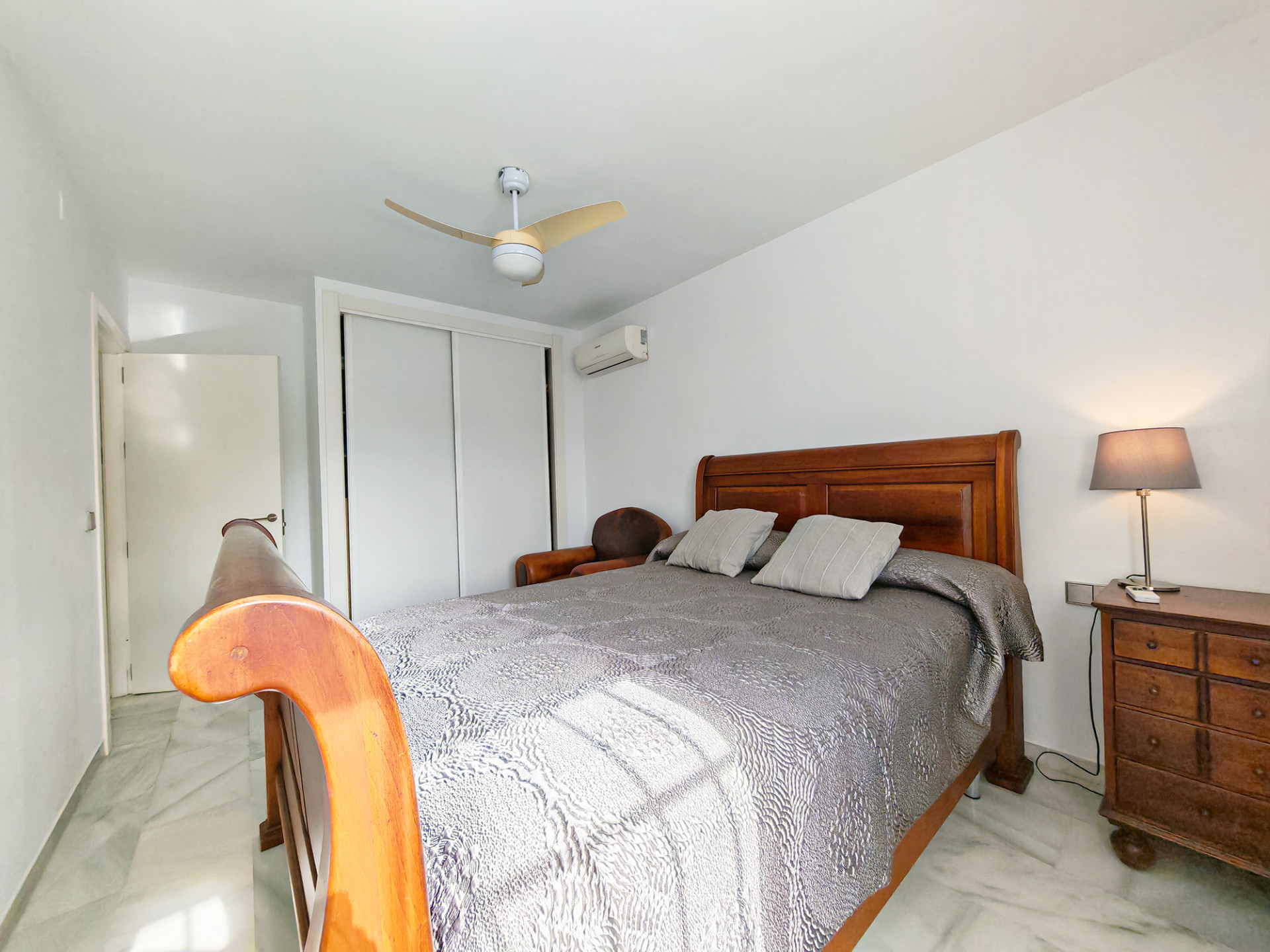 4 Bedroom Villa in Mijas - Photo 20