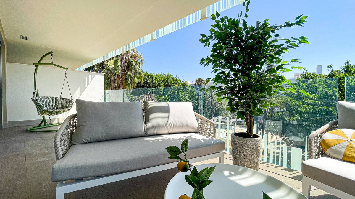 3 Bedroom Apartment in San Pedro de Alcántara - Photo 11
