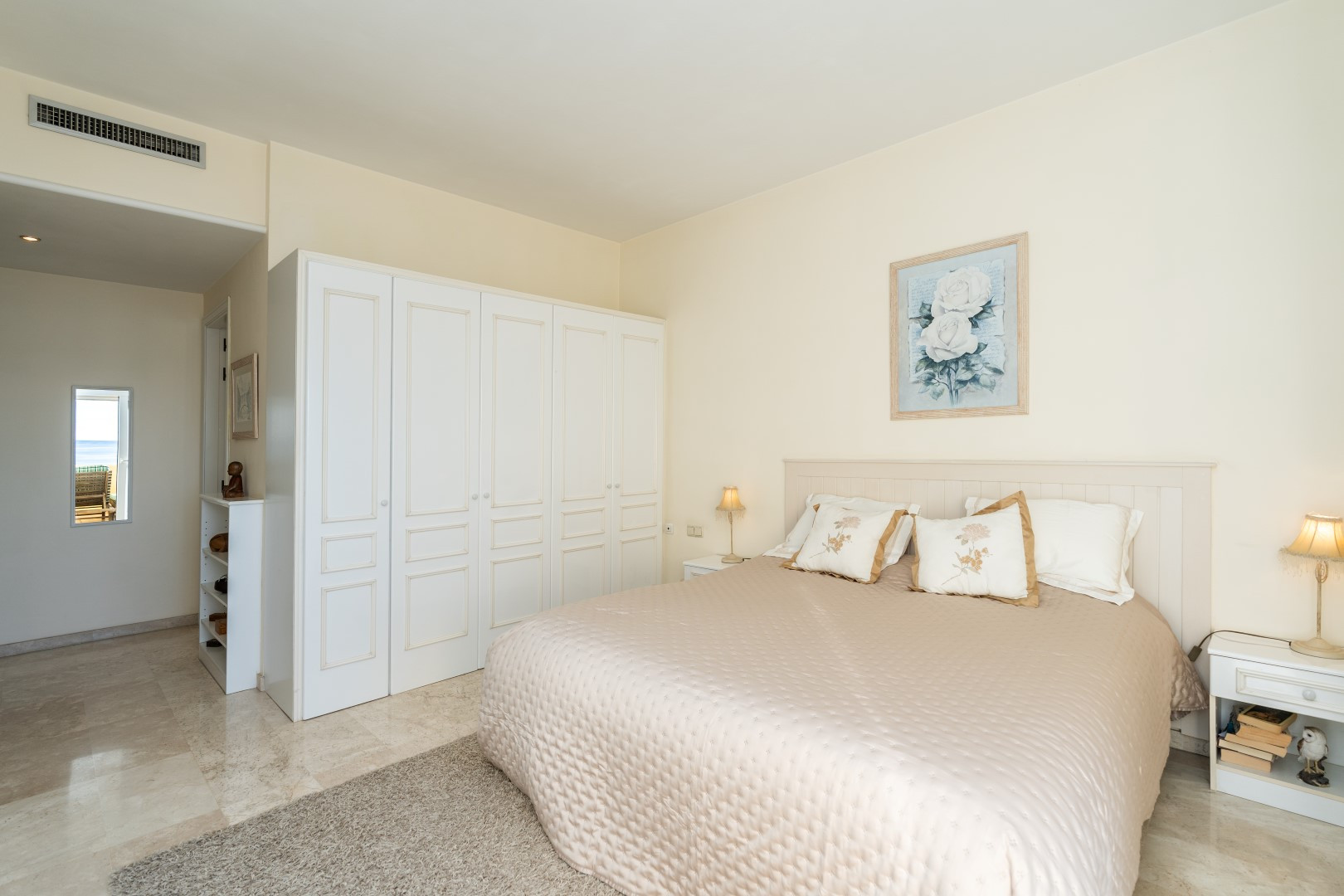 3 Bedroom Apartment in Marbella - Photo 23