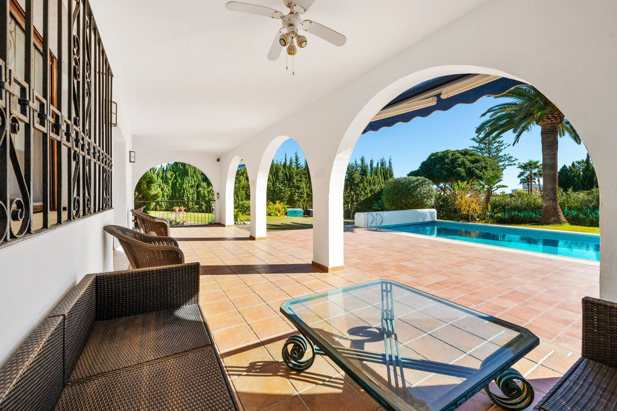 5 Bedroom Villa in Estepona - Foto 11