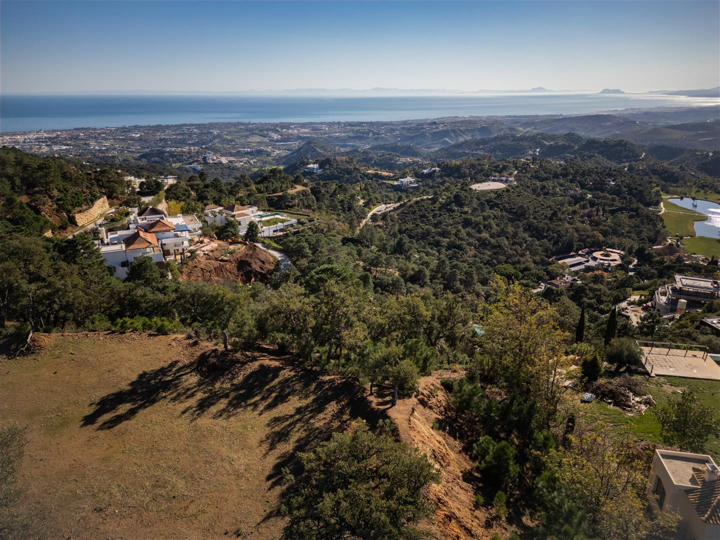 4,100 m² Plot in Benahavís - Photo 4