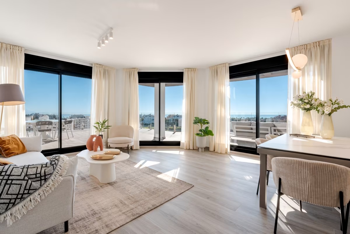 3 Bedroom Apartment in Torremolinos - Photo 36