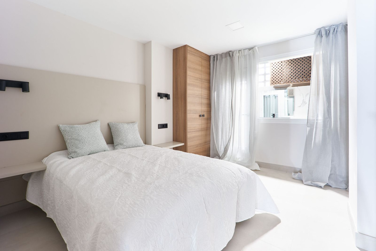 3 Bedroom Apartment in San Pedro de Alcántara - Photo 16