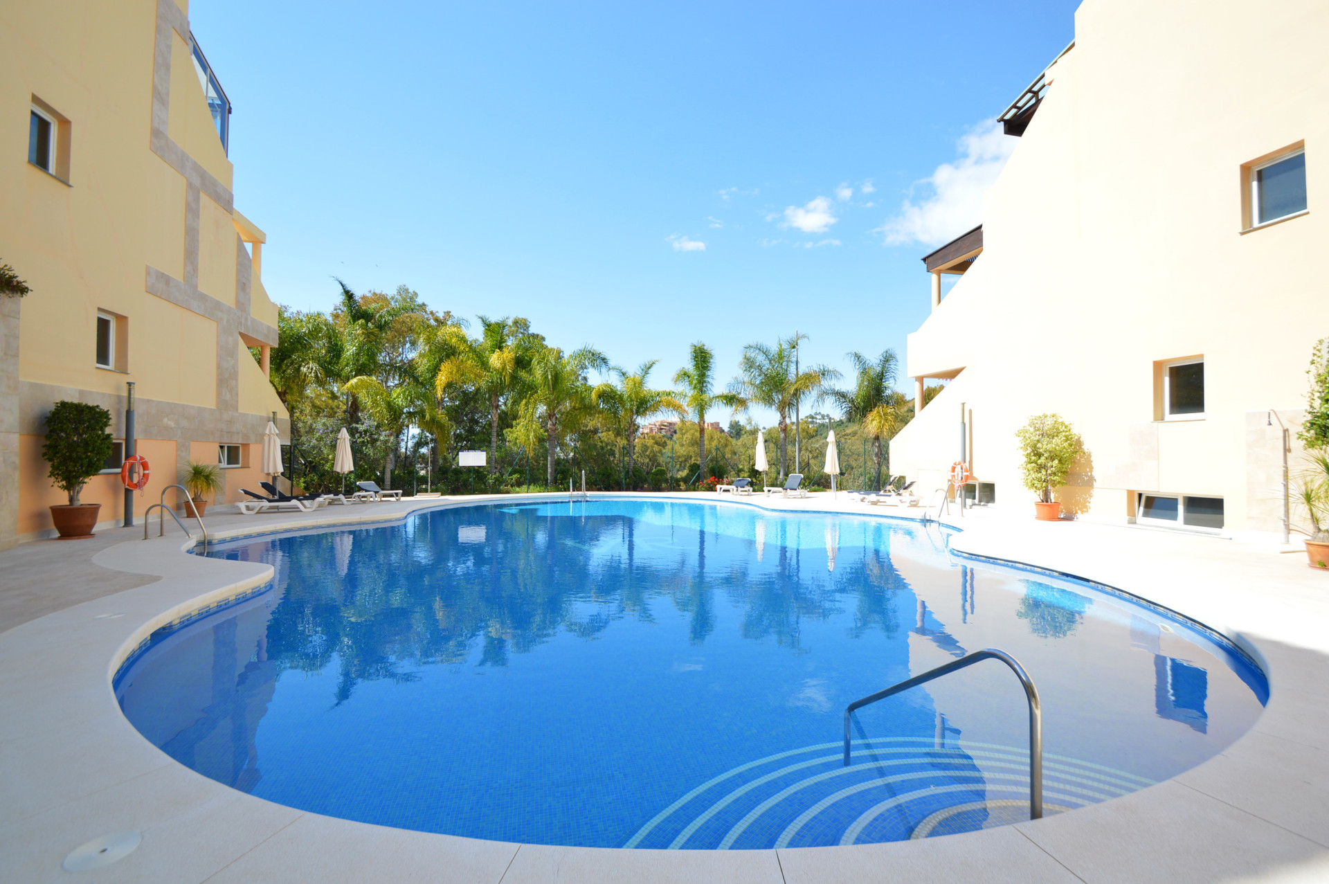 3 Bedroom Apartment in Marbella - Photo 32