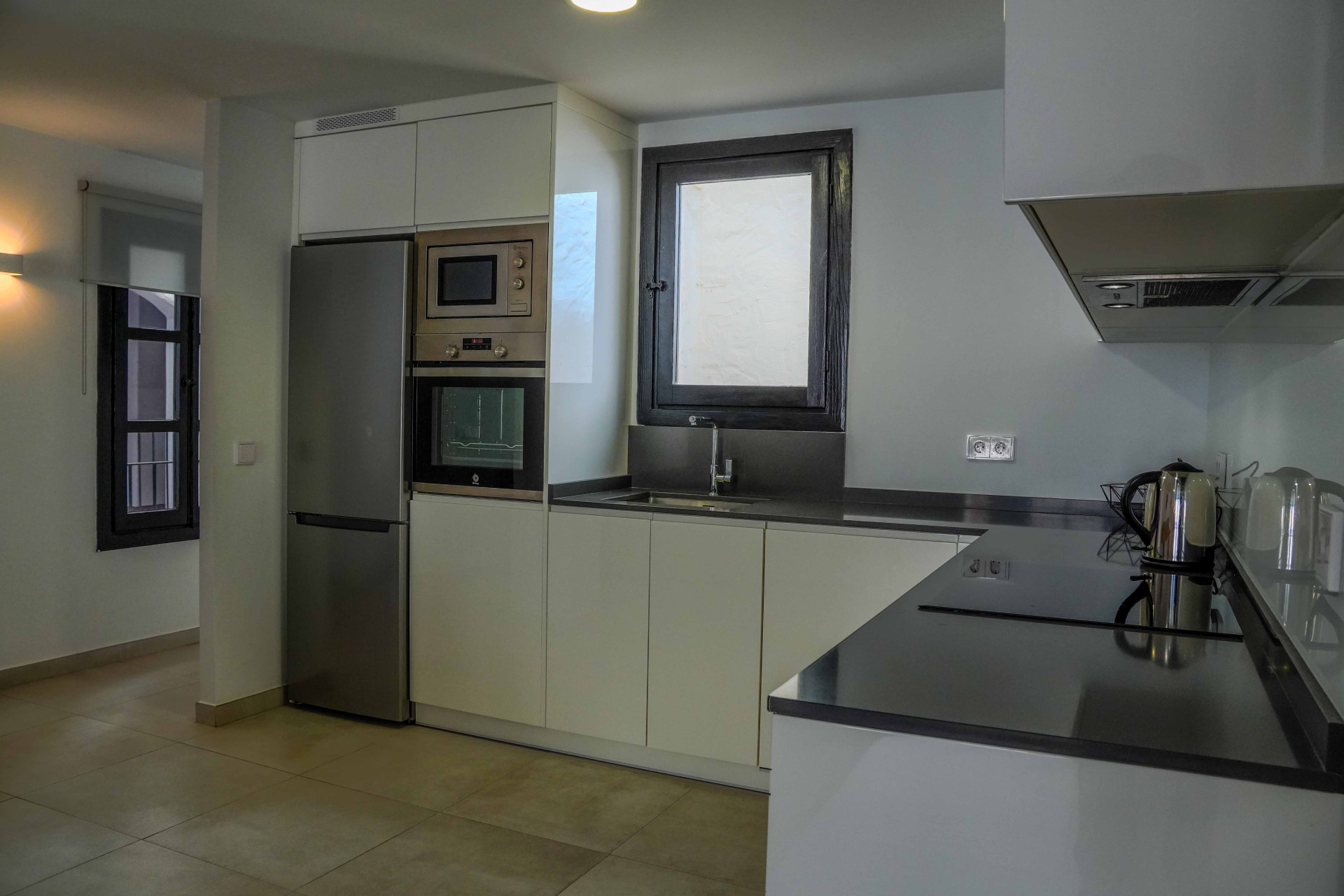 3 Bedroom Apartment in Marbella - Photo 9