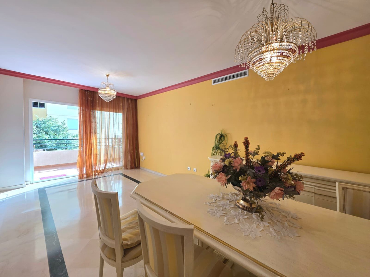 2 Bedroom Apartment in Marbella - Photo 13