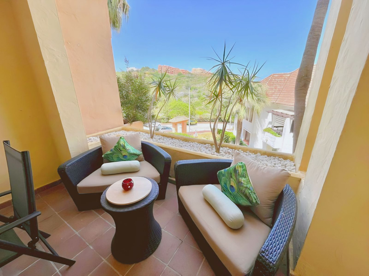 2 Bedroom Apartment in La Duquesa - Foto 12