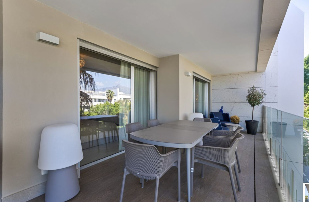 3 Bedroom Apartment in San Pedro de Alcántara - Photo 18
