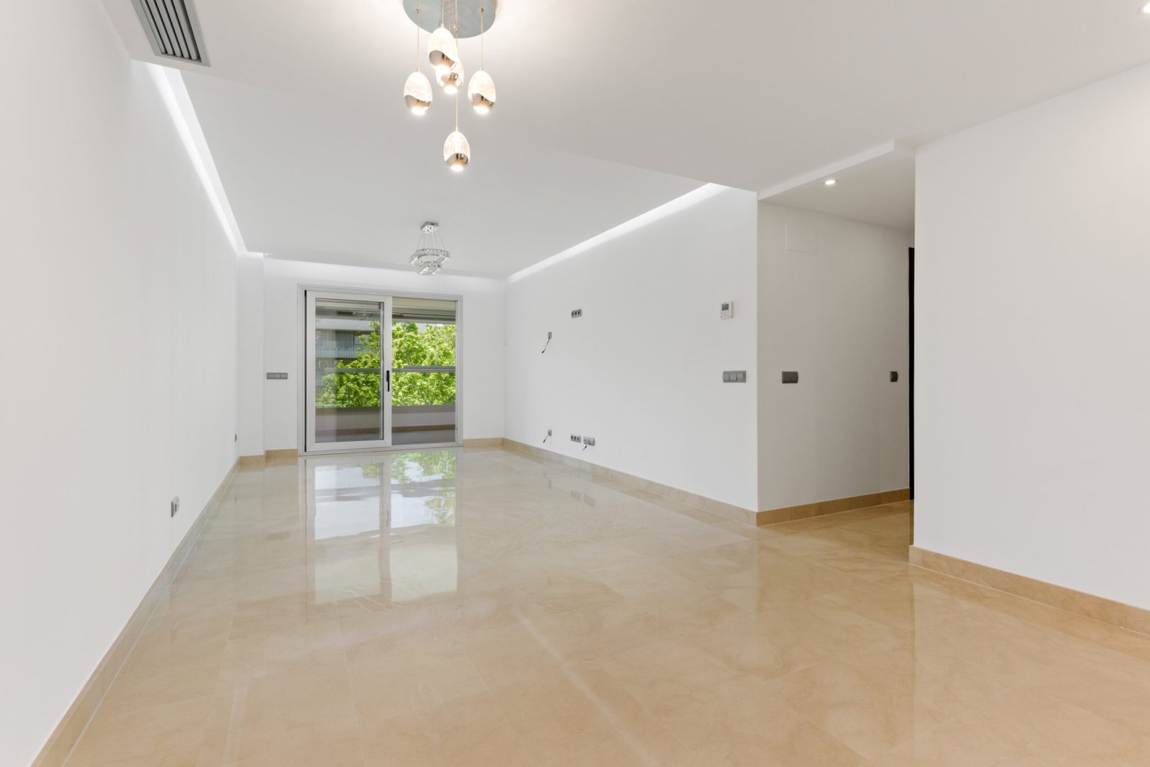 3 Bedroom Apartment in San Pedro de Alcántara - Photo 5