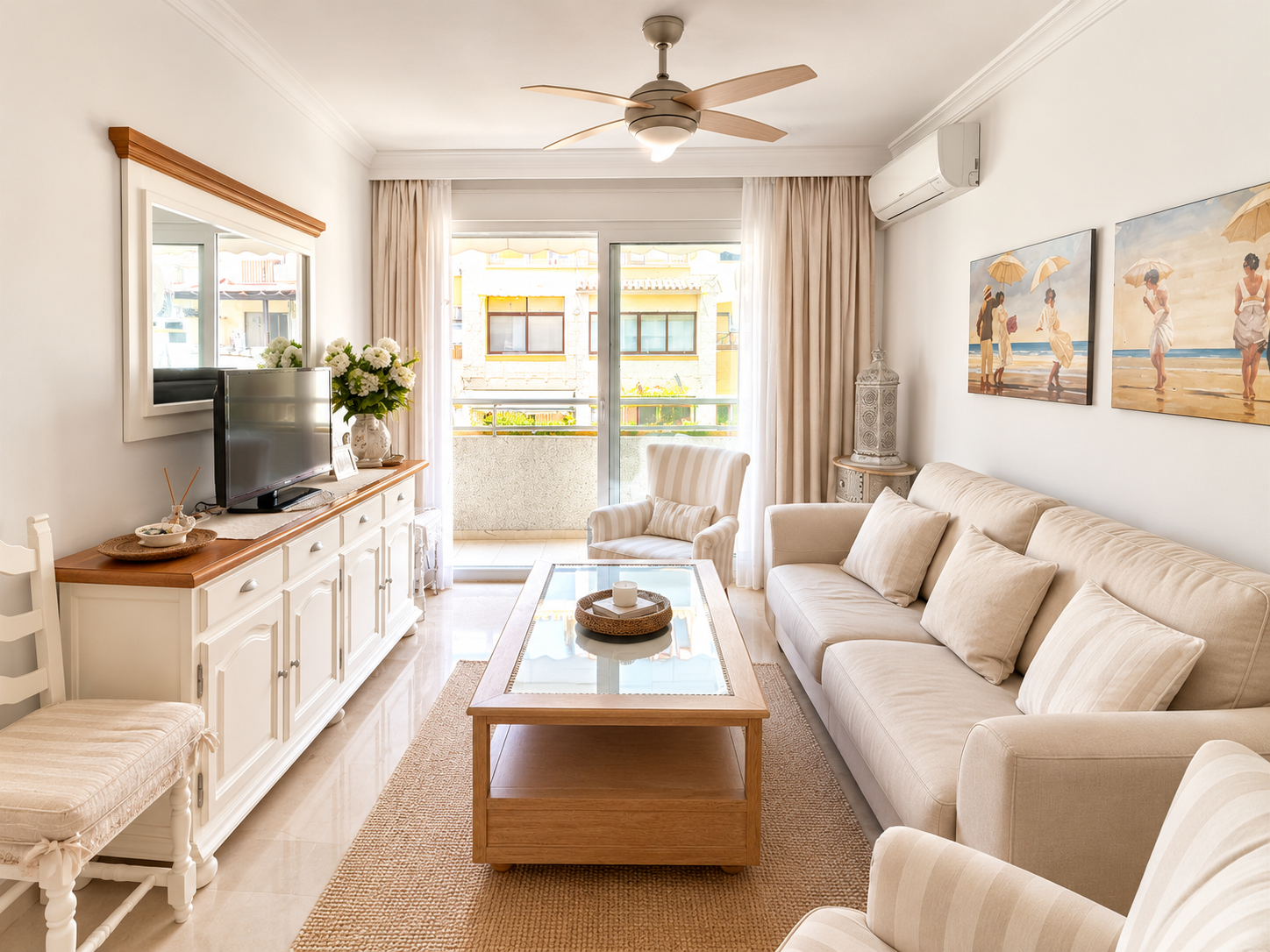 1 Bedroom Apartment in Marbella - Photo 4