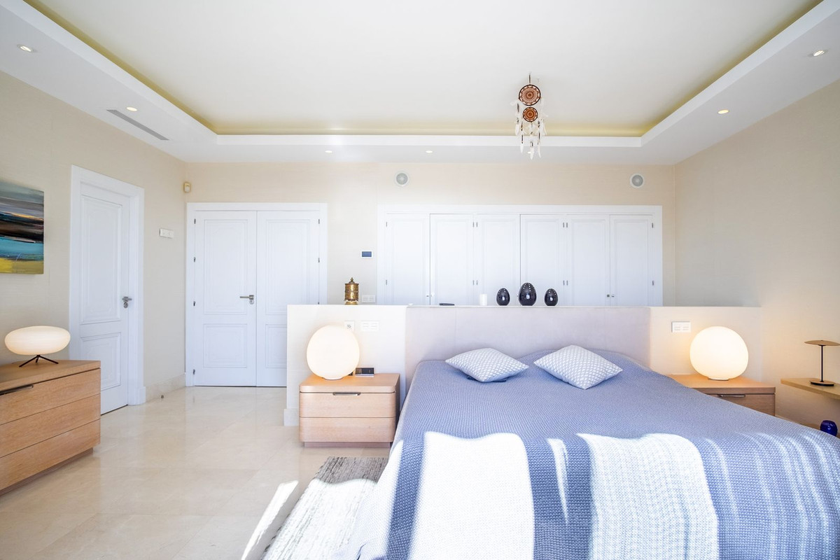 7 Bedroom Villa in Marbella - Photo 20