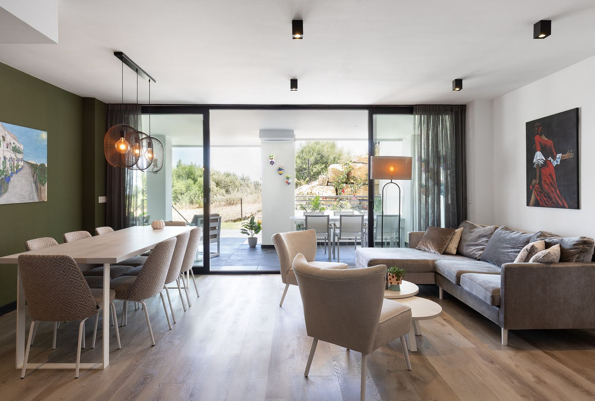 3 Bedroom Apartment in Mijas