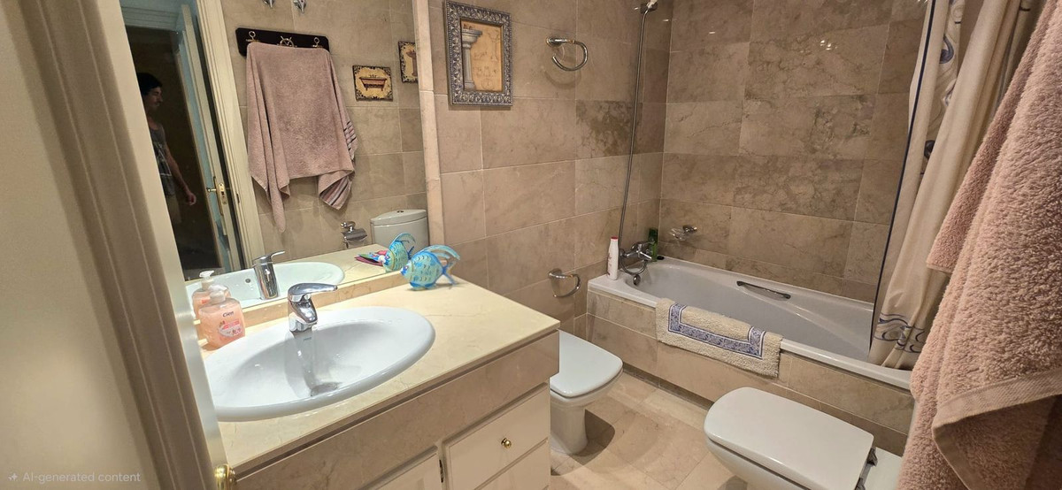 2 Bedroom Apartment in Marbella - Photo 15