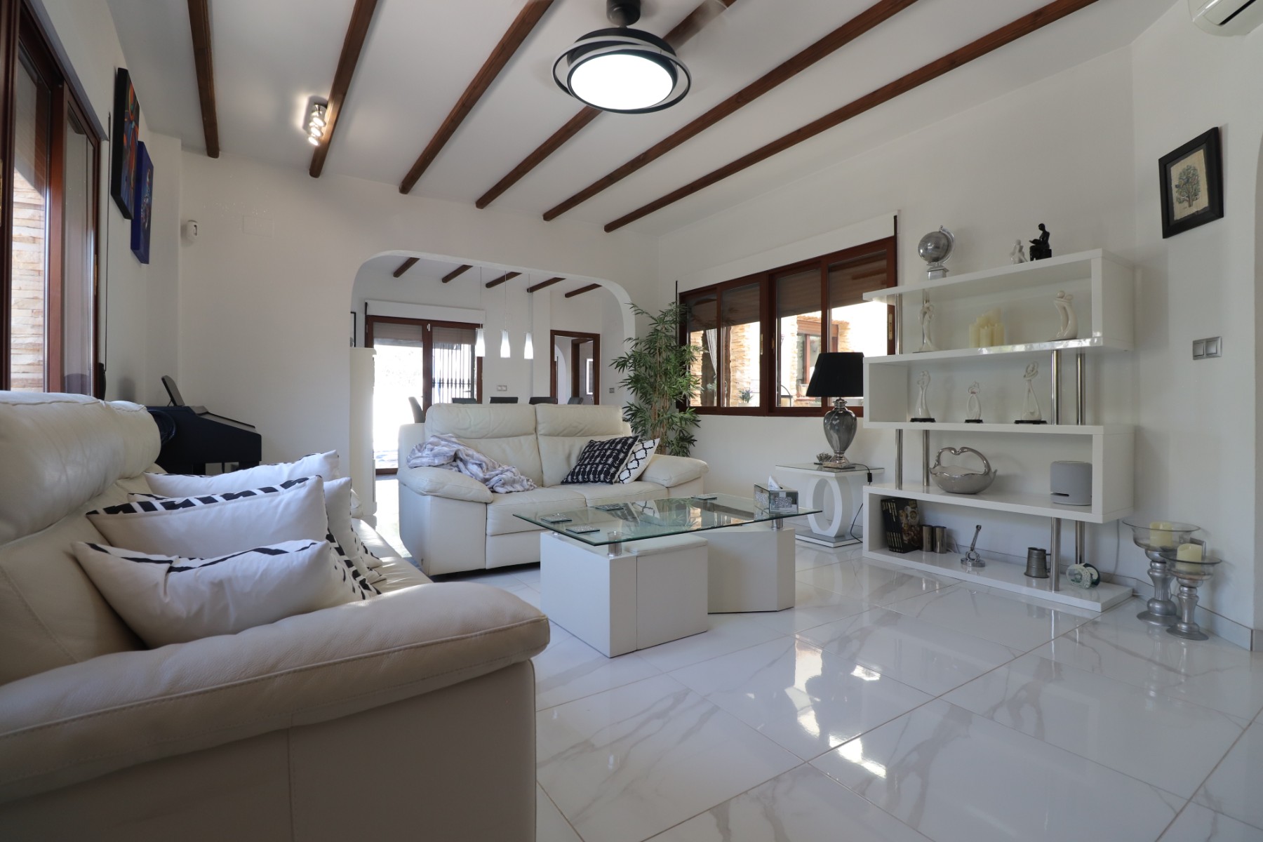Villa con 3 camere con piscina a Alicante, Spagna – Foto 3
