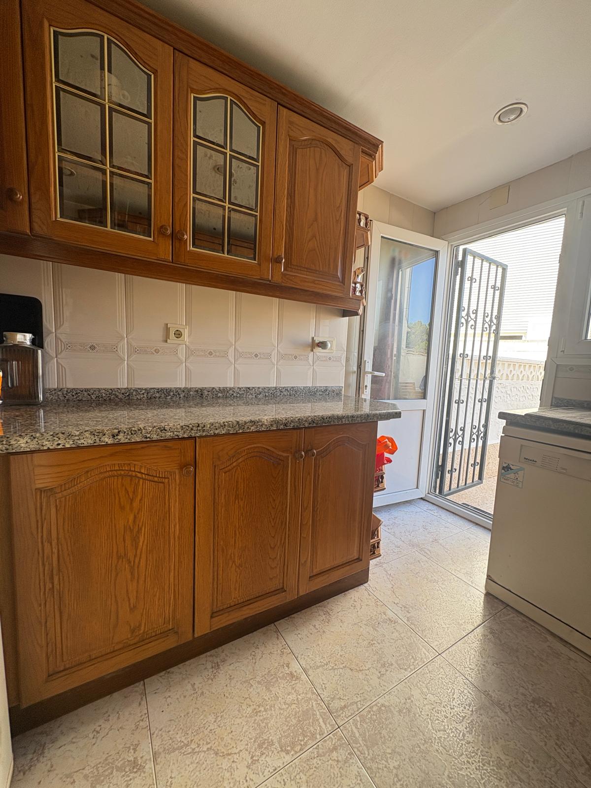 Apartamento com 3 quartos com piscina em Alicante, Espanha – Foto 22