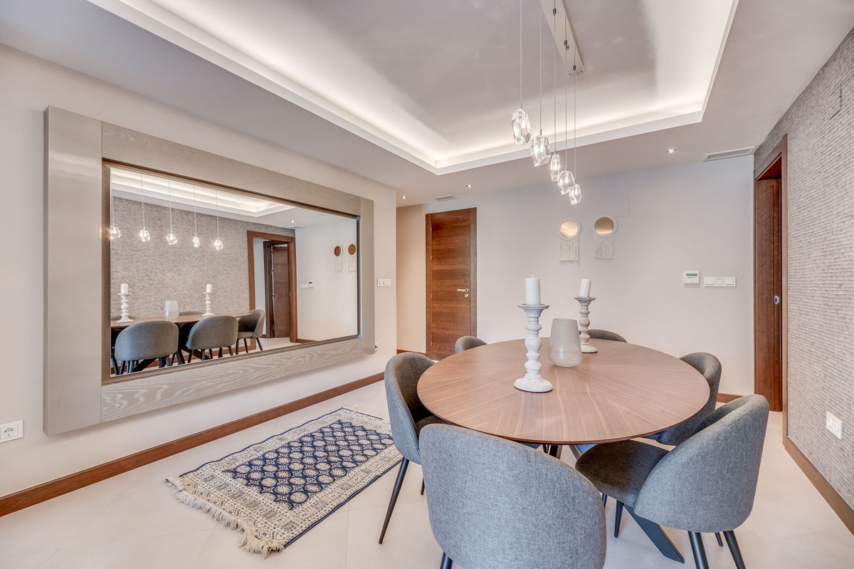 3 Bedroom Apartment in Marbella - Photo 7
